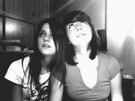 Ca clignote!C'est un avion...Non!C'est une casserole artificielle!